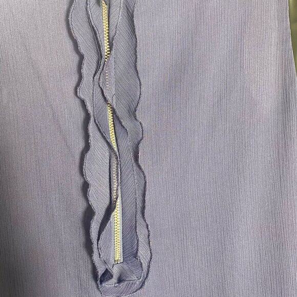 Sleeveless chiffon Purple sleeveless Top Size M - Picture 3 of 5
